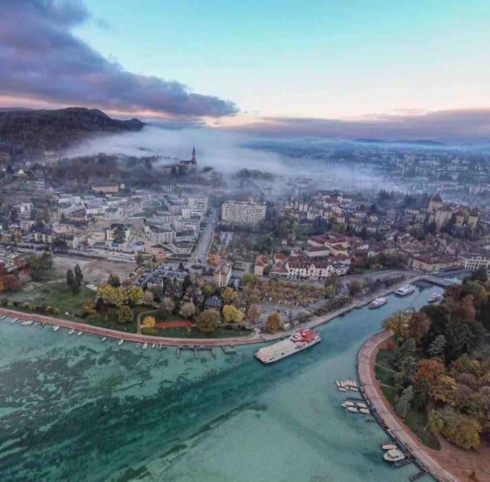 Le Panorama - Vue Lac Et Montagne Avec Parking Annecy Eksteriør billede