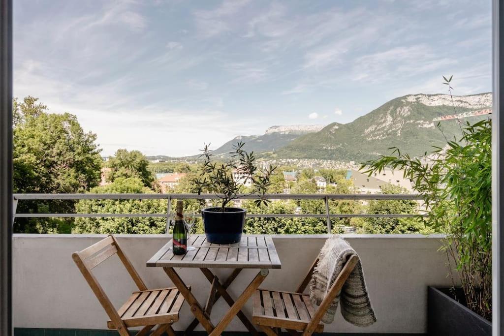 Le Panorama - Vue Lac Et Montagne Avec Parking Annecy Eksteriør billede